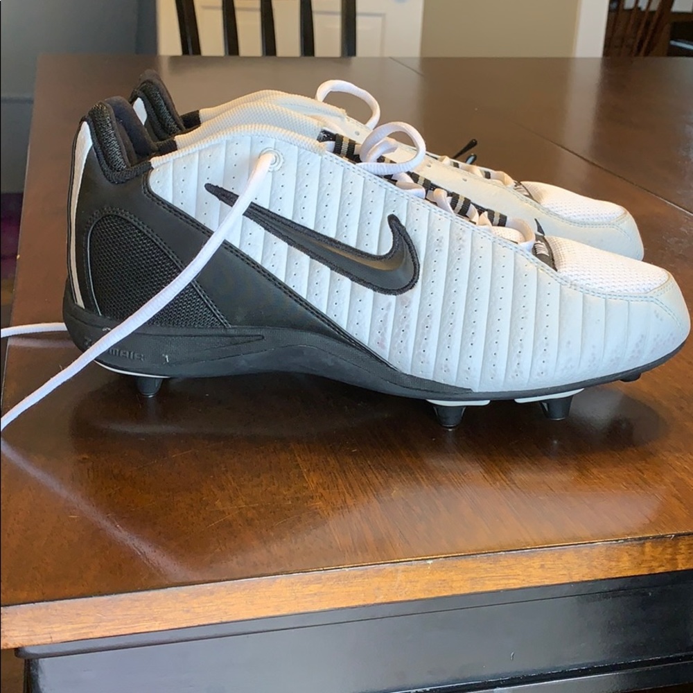 Mens 11 NEW cleats